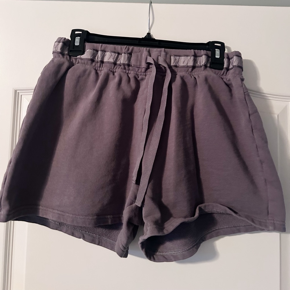 Gym Shark Drawstring Loose Shorts